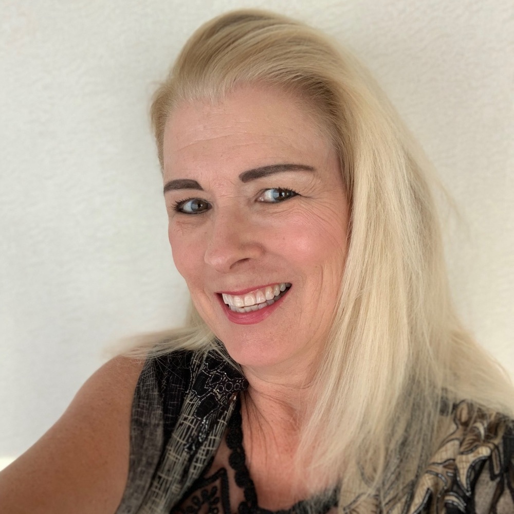 Meet your Posher, Gayle